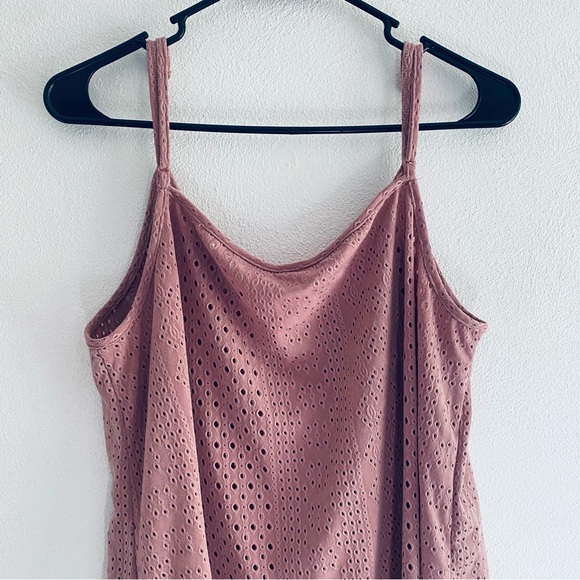 SHEIN eyelet mauve tank top - Picture 6 of 8